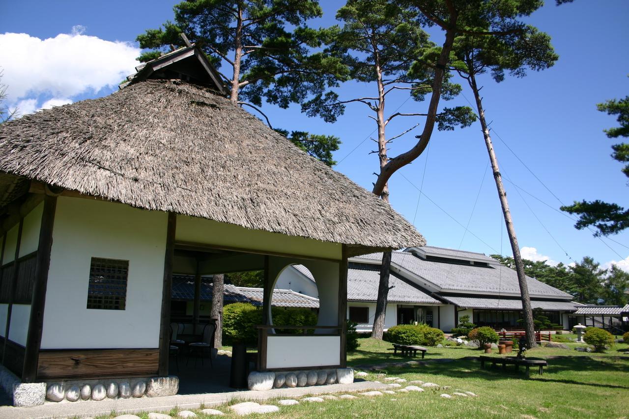 Отель Suwakonomori Shikitei Сува Экстерьер фото